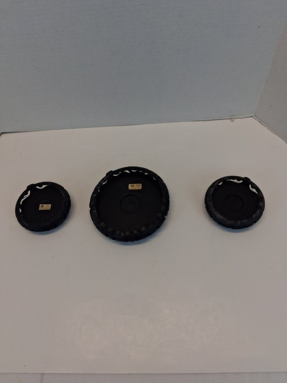 VTG Wooden Carved Coaster Set Black MCM Trinket Plates 3 Pieces 1960s-1970s Used